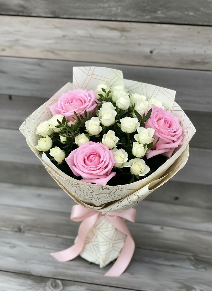 Букет цветов из: Розы в Себрово