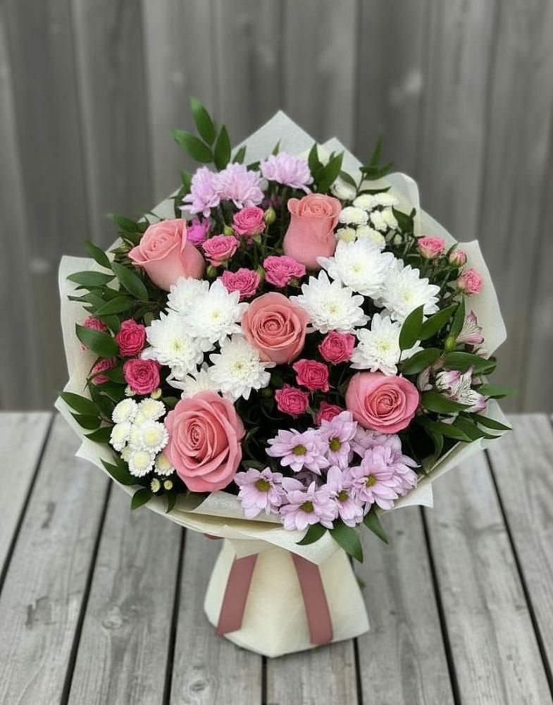 Букет цветов из: Альстромерии, Гвоздики, Розы и Хризантемы в Себрово