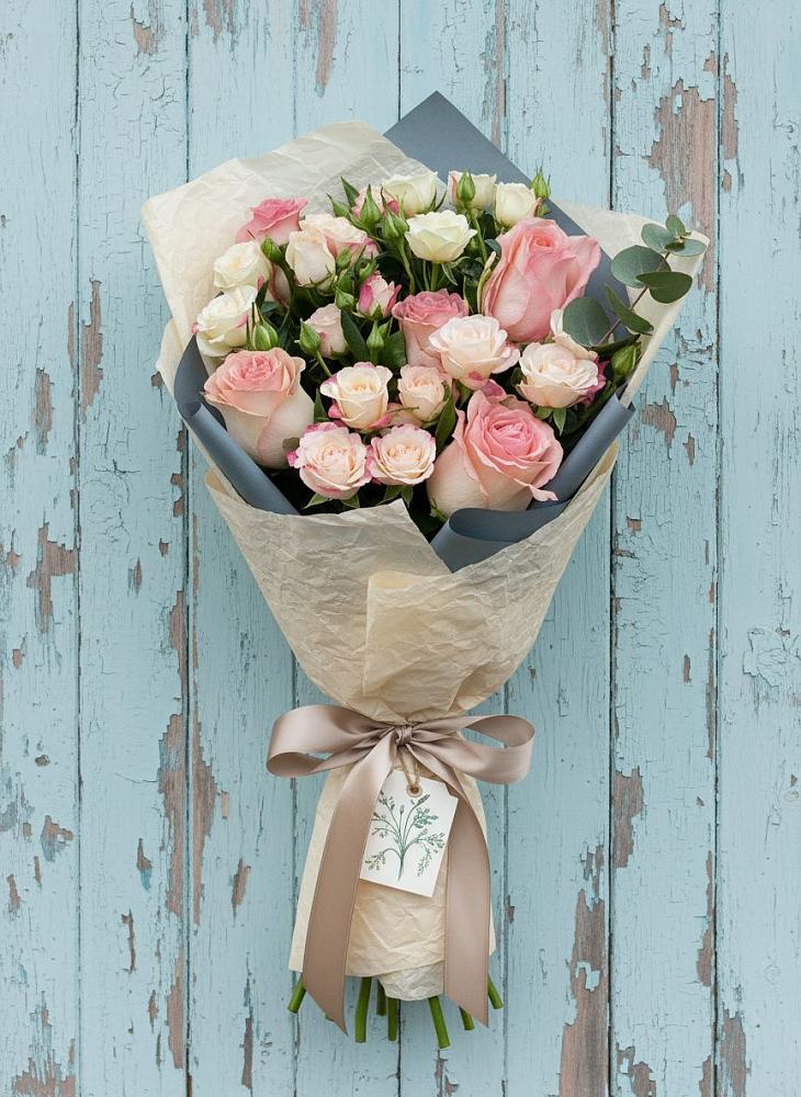 Букет цветов из: Розы в Себрово