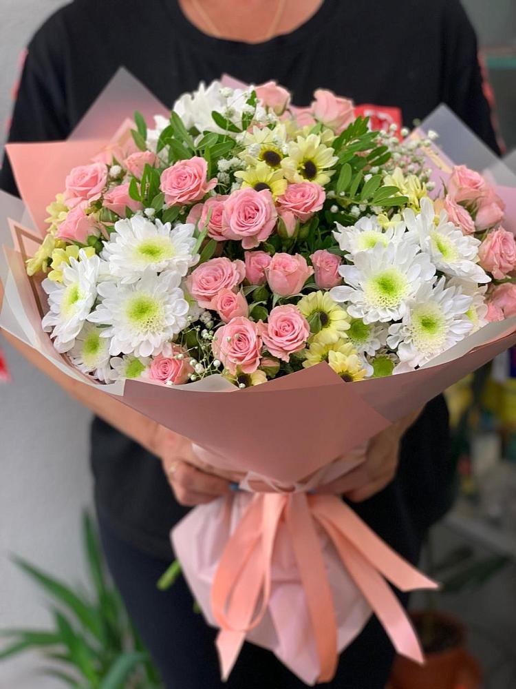 Букет цветов из: Розы и Хризантемы в Себрово