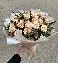 Букет Кремовые розы Латте в Себрово