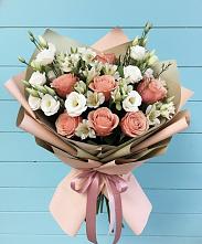Букет цветов из:  Розы, Альстромерии и Лизиантусы #REPLACE_PRED# Себрово