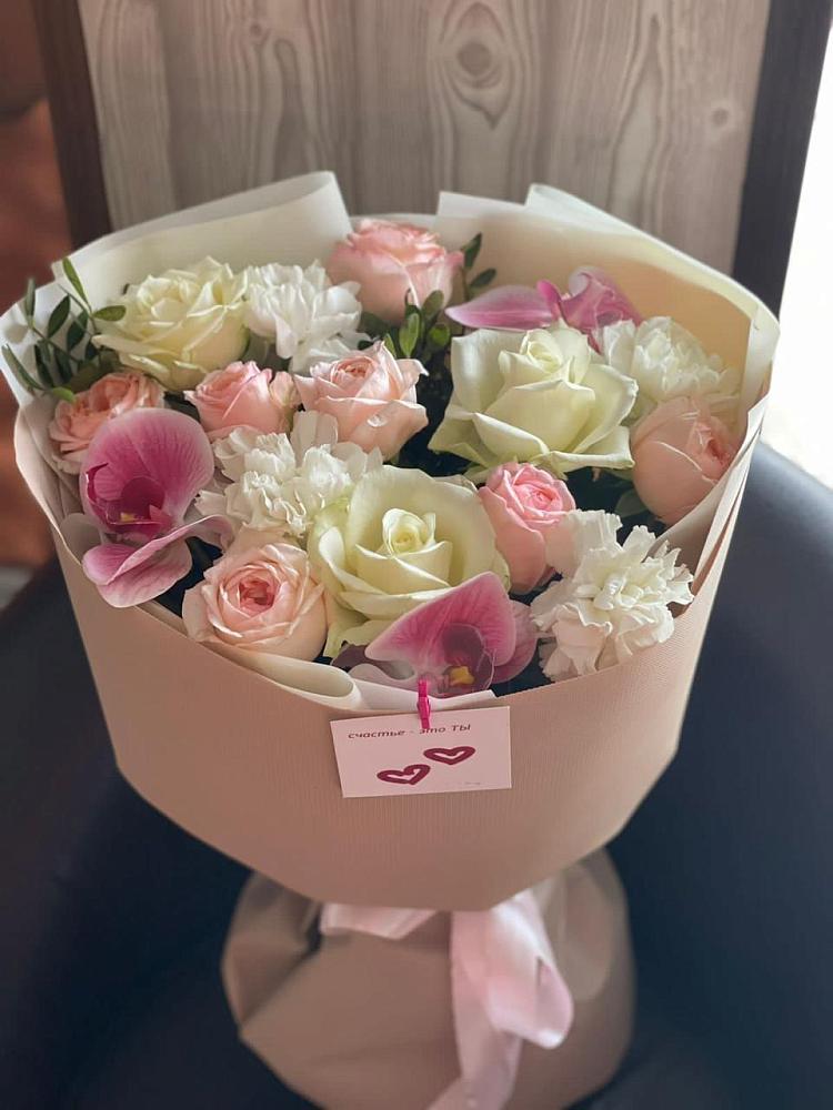 Букет цветов из: Орхидеи, Розы и Гвоздики в Себрово