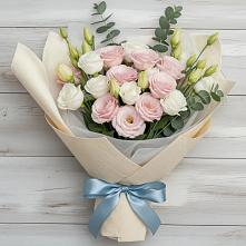 Букет цветов из:  Лизиантусы в Себрово