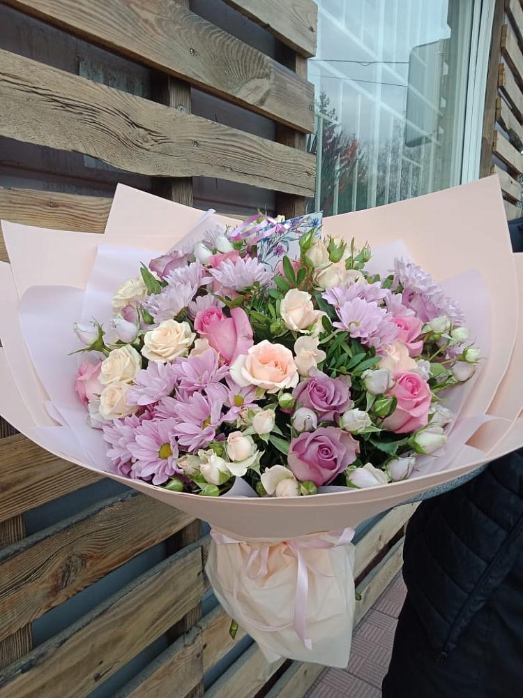 Букет цветов из: Розы и Хризантемы в Себрово