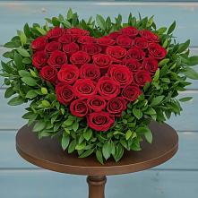 Цветочная композиция из Розы в виде сердца #REPLACE_PRED# Себрово