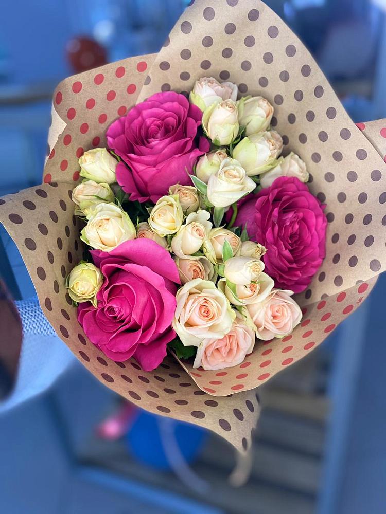 Букет цветов из: Розы в Себрово