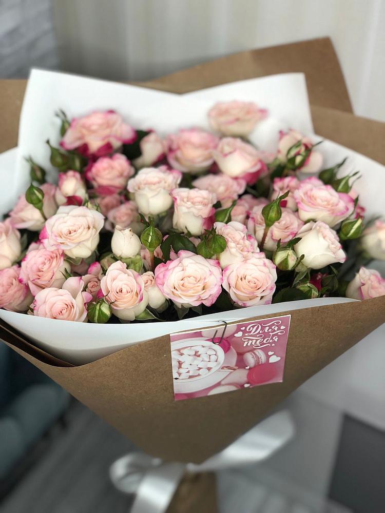 Букет цветов из: Розы в Себрово