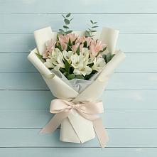 Букет цветов из:  Альстромерии в Себрово