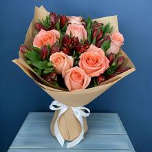 Букет цветов из:  Розы и Альстромерии в Себрово