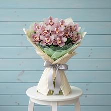 Букет цветов из:  Орхидеи и Розы #REPLACE_PRED# Себрово