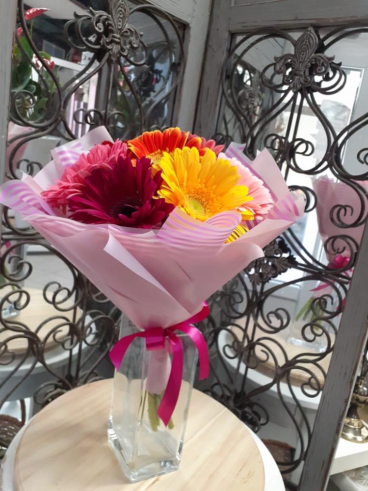 Букет цветов из: Герберы в Себрово