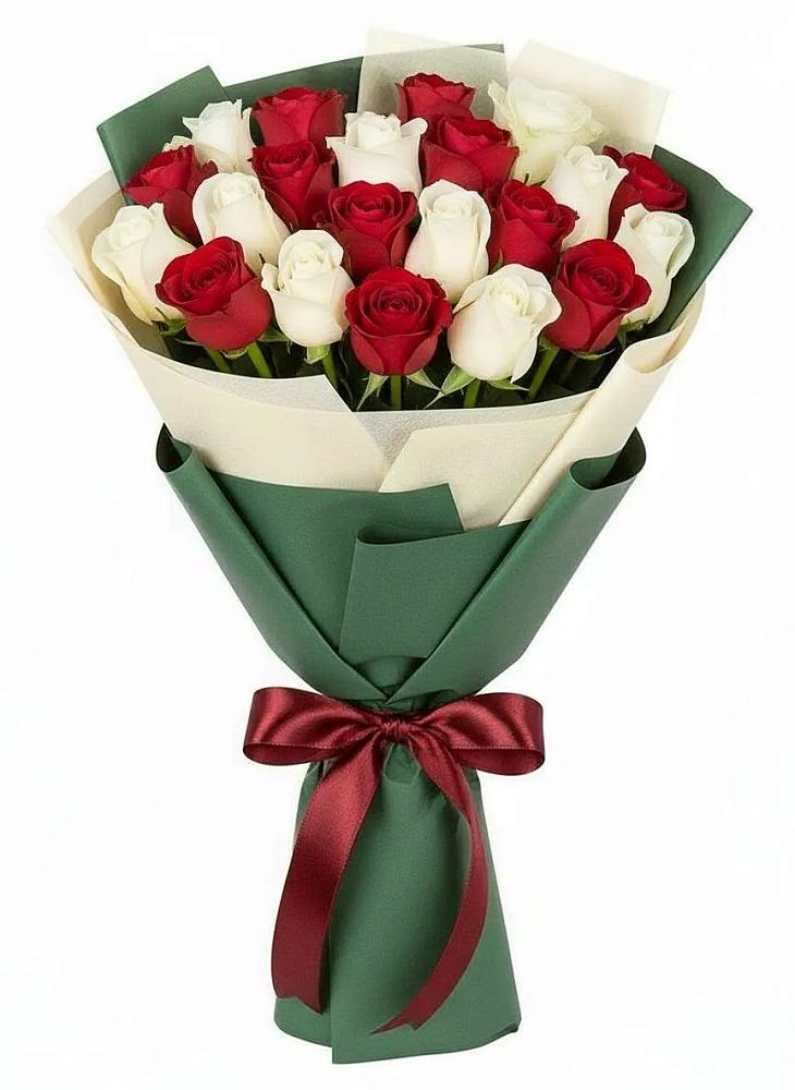 Букет Микс из красных и белых роз в Себрово