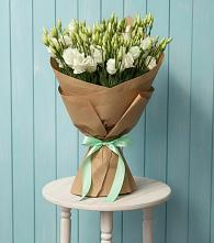 Букет цветов из:  Лизиантусы в Себрово