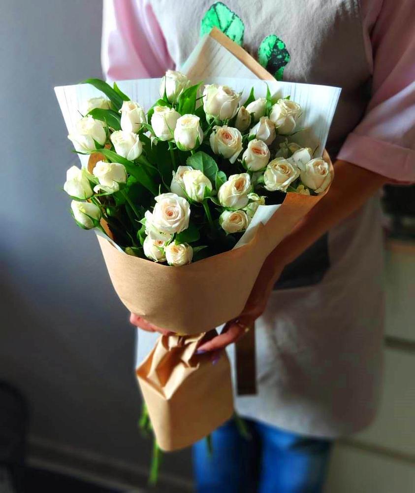 Букет цветов из: Розы в Себрово