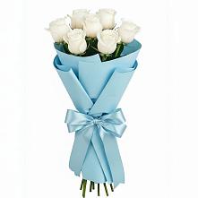 Букет 7 белых роз Проуд в Себрово