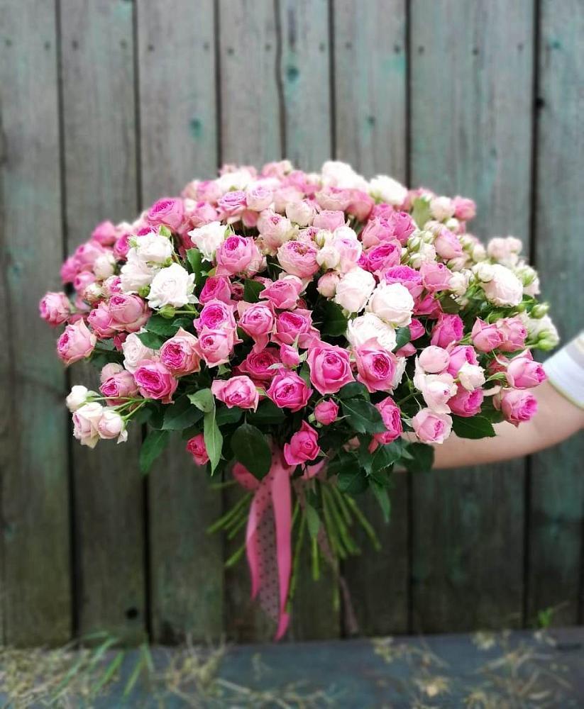 Букет Розовые кустовые розы Натали и Лав Лидия в Себрово